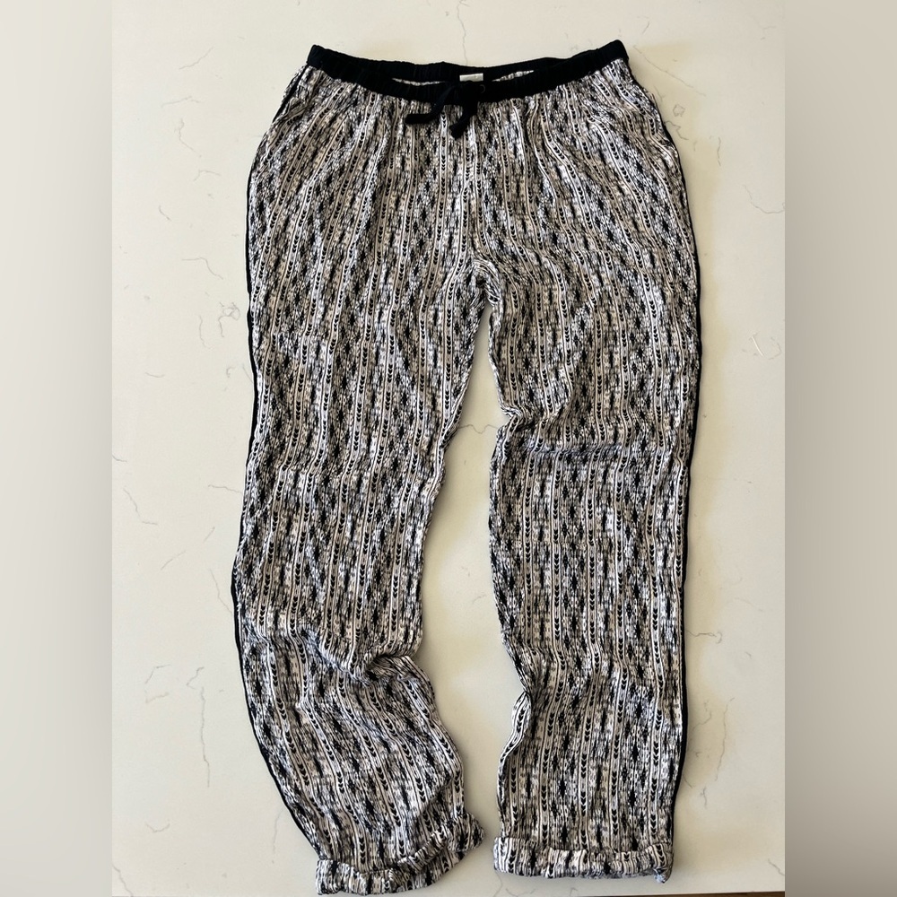 LSPACE - Soft and Breathable 100% Viscose  - Black and White Flowy Pants